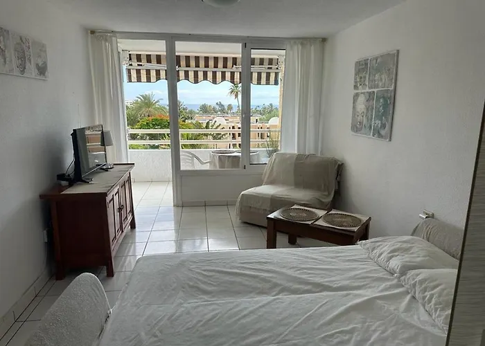 Borinquen Only 280 Meters To The Beach, Balcony With Sea View, Heated Pool, Wifi Apartman Playa de las Américas