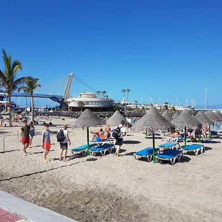 Borinquen Only 280 Meters To The Beach, Balcony With Sea View, Heated Pool, Wifi Apartman Playa de las Américas