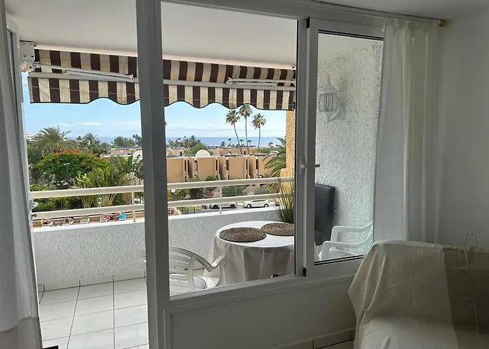 Daire Borinquen Only 280 Meters To The Beach, Balcony With Sea View, Heated Pool, Wifi Playa de las Américas